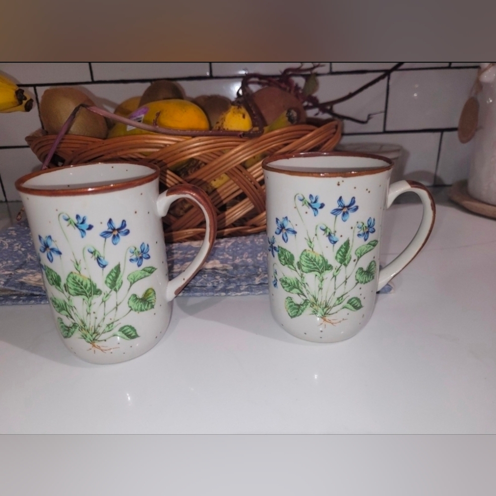 VINTAGE Takahashi Japan Stoneware mugs